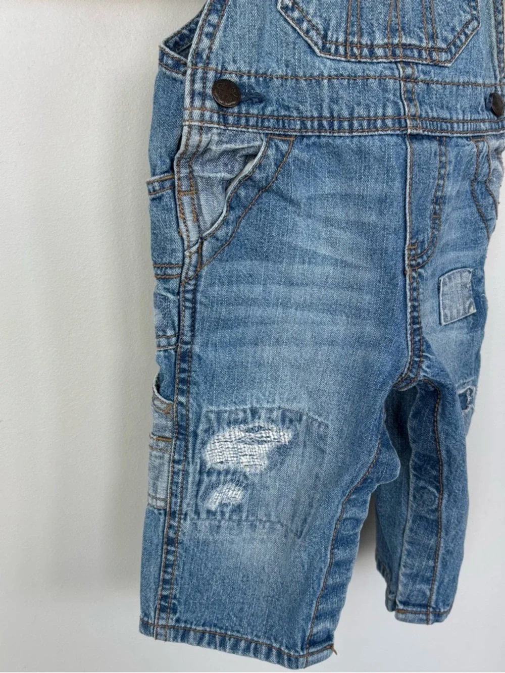 Oshkosh‎ Denim Overalls Size 6 Months